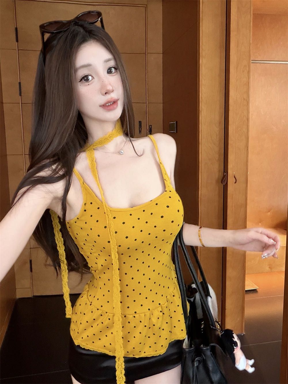💕帶胸墊純欲交叉吊帶美背點點顯瘦修身上衣