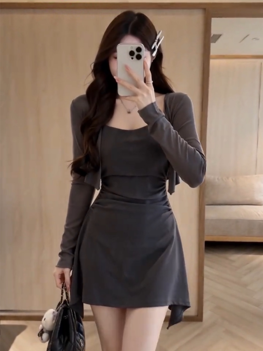💕法式設計感腰吊帶絕美短裙套裝