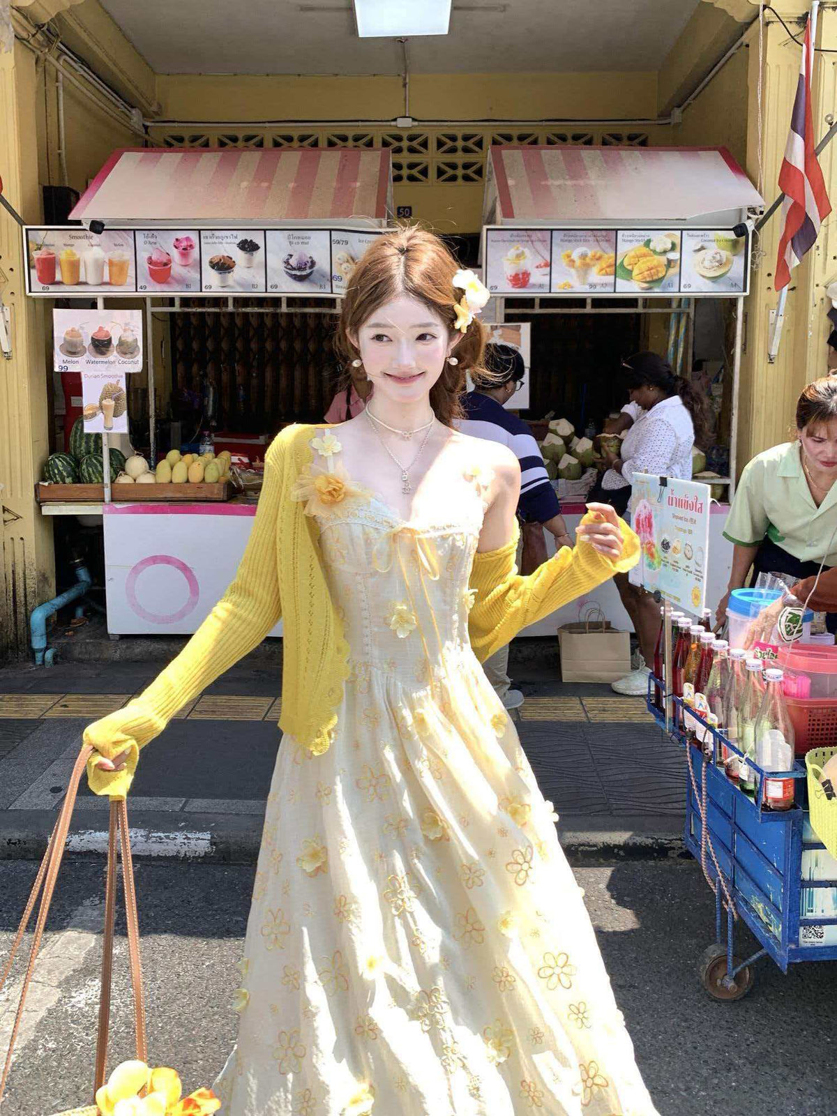 💕氛圍感度假花園黃色蕾絲吊帶碎花連衣裙+開衫