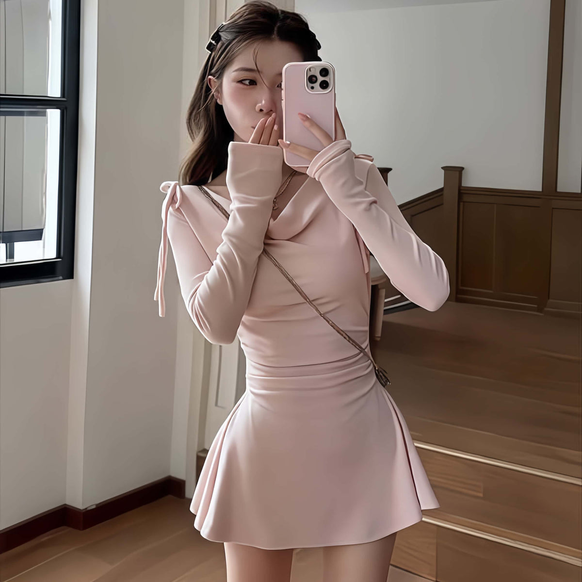 💕溫柔一字肩蝴蝶結褶皺彈力收腰連身短裙