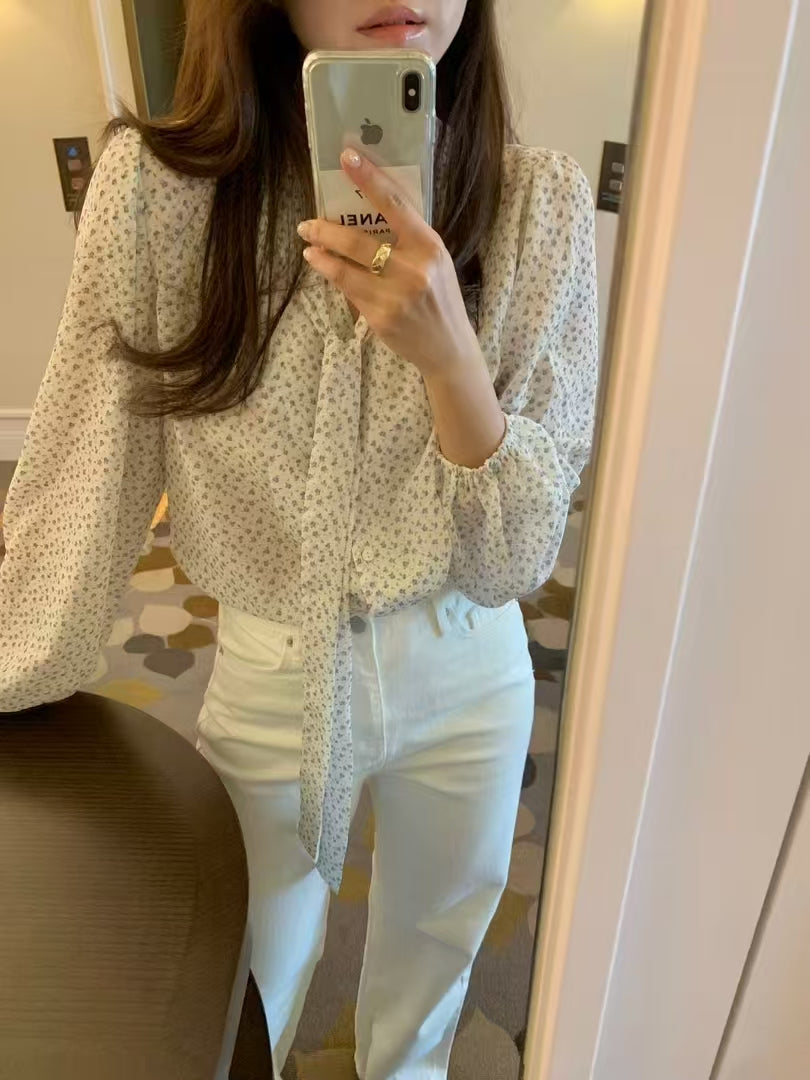 💕法式溫柔風飄帶V領雪紡小碎花泡泡袖上衣