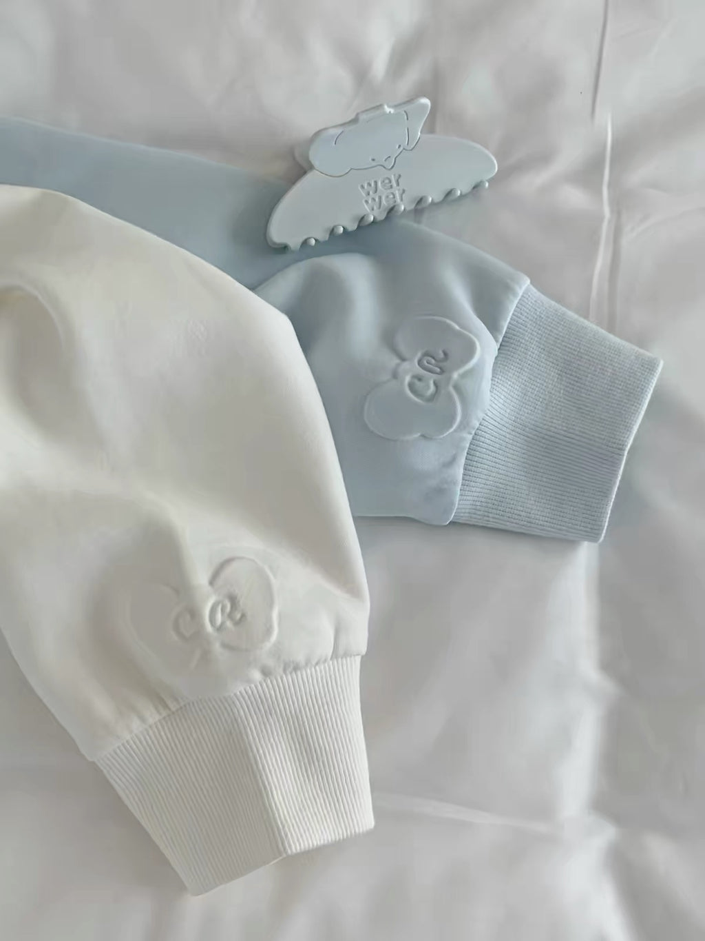 💕氣質立體蝴蝶結凹凸印白金拉鍊連帽外套