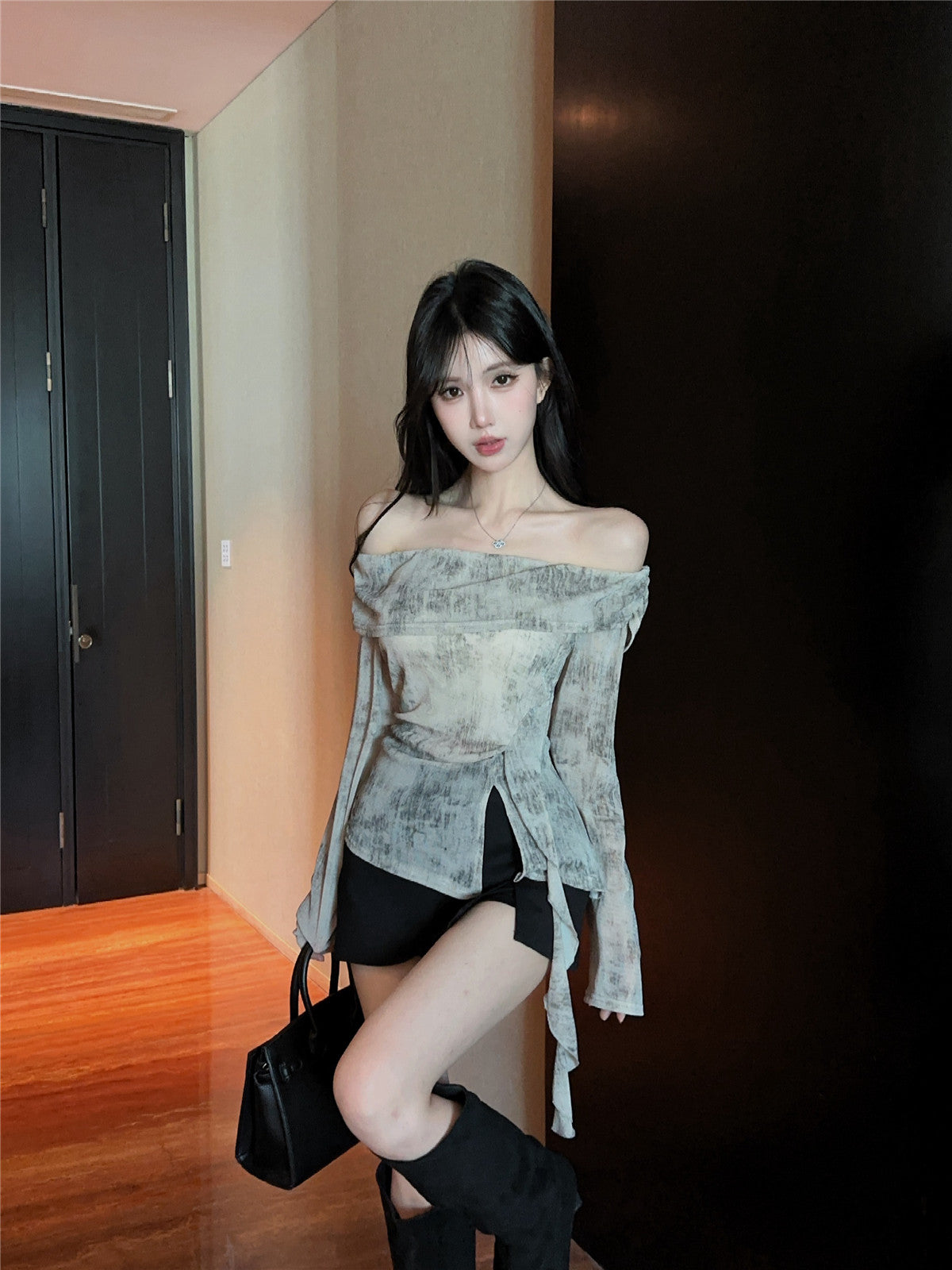 💕氣質杏色點點一字肩顯瘦不規則長袖上衣