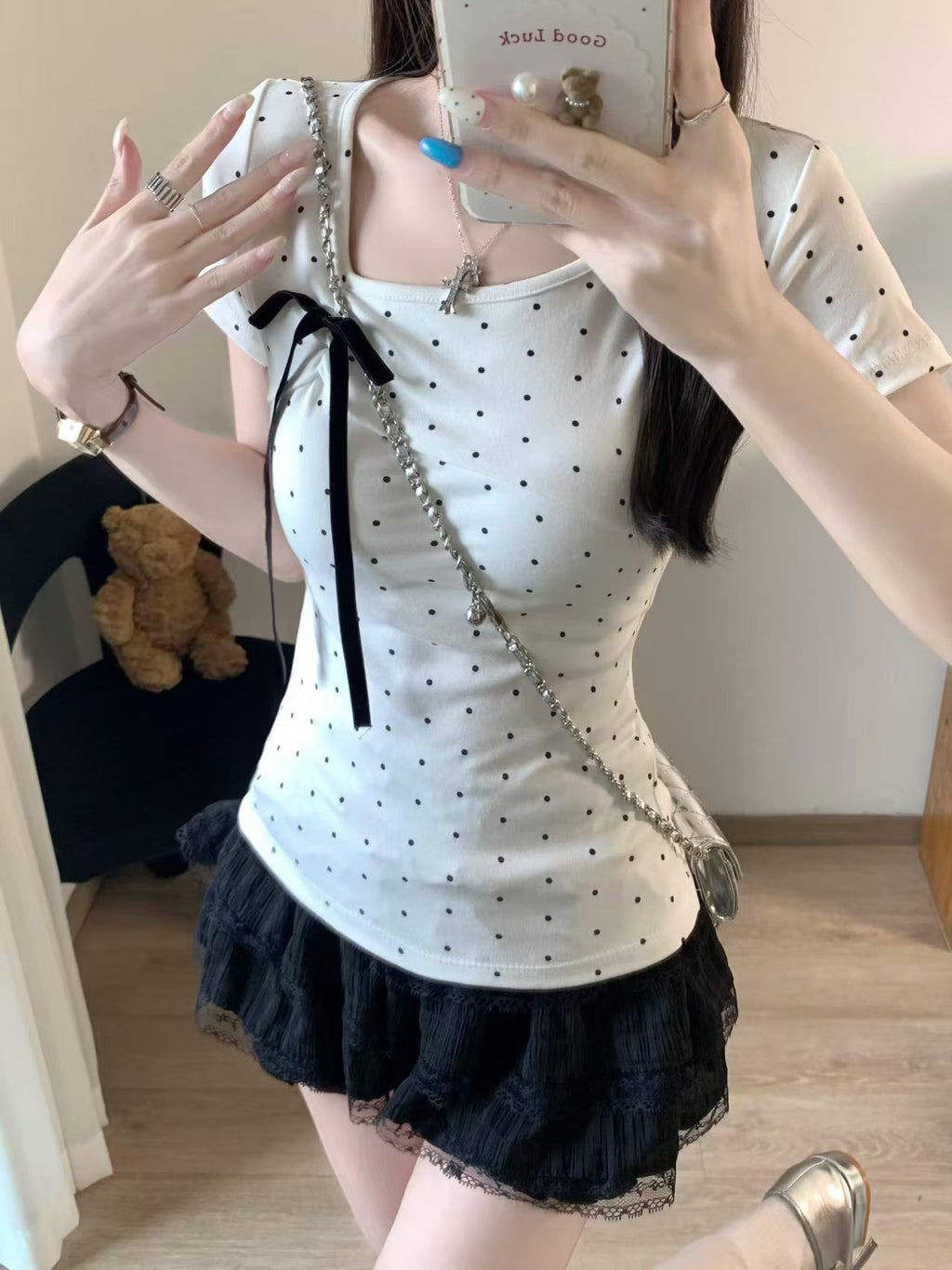 💕簡約百搭休閒帶胸墊蝴蝶結點點正肩上衣