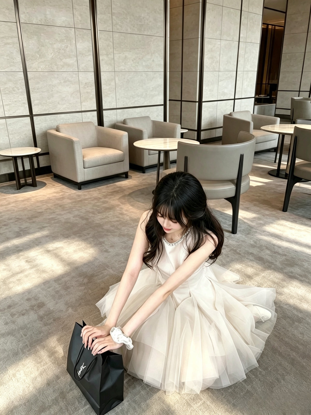 💕法式輕奢鑲鑽圓領無袖白杏澎澎紗裙連衣裙