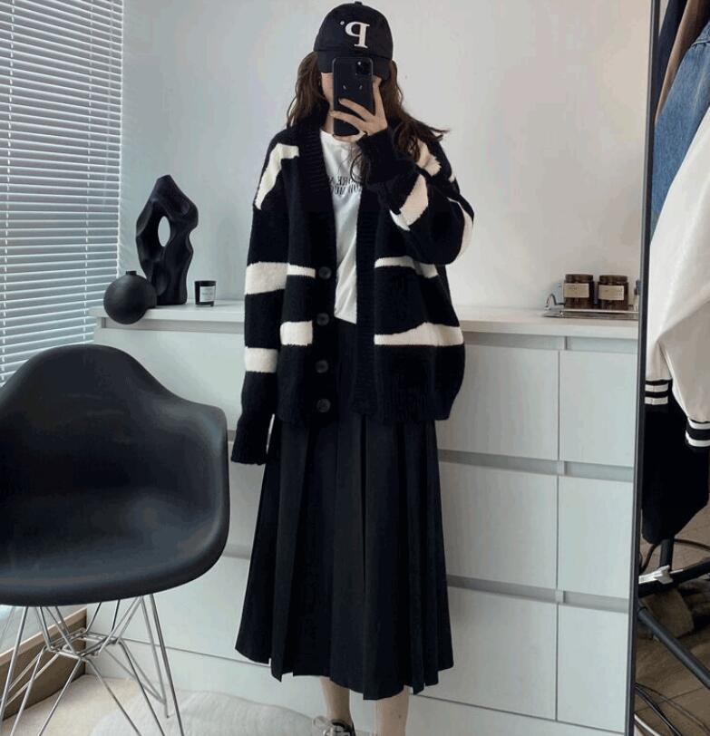💕秋冬百搭慵懶黑白條紋奶甜毛衣外套