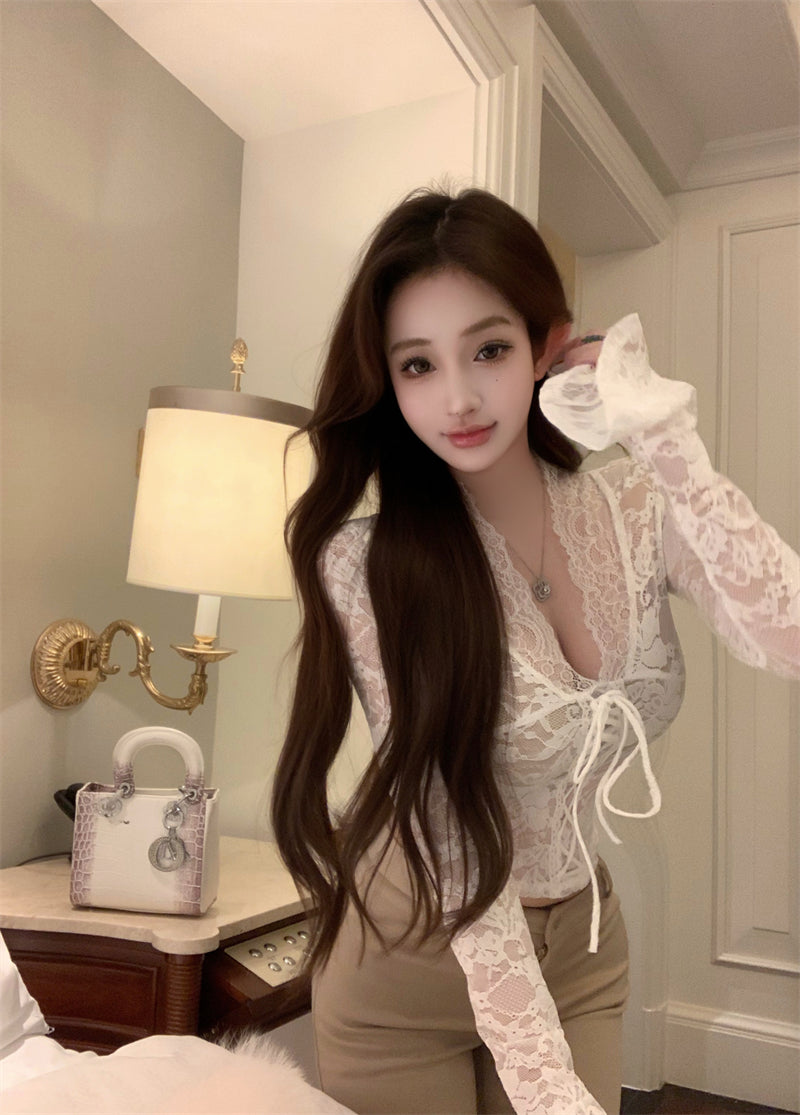 💕百搭黑色鏤空純欲V領蕾絲衫