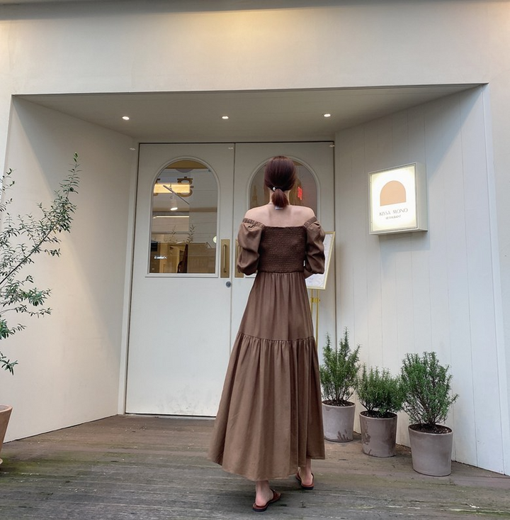 💕chic法式氣質方領露肩泡泡袖休閒度假長裙
