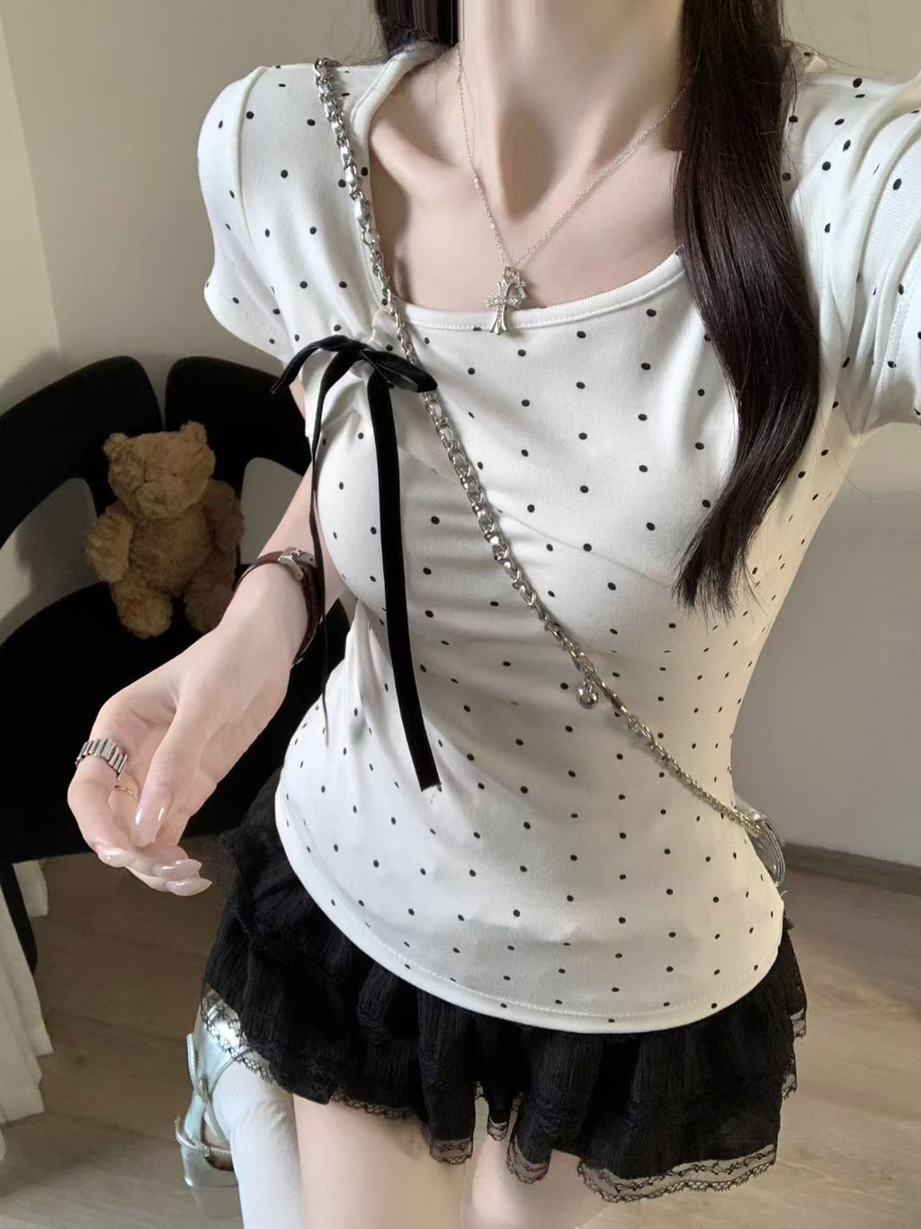 💕簡約百搭休閒帶胸墊蝴蝶結點點正肩上衣