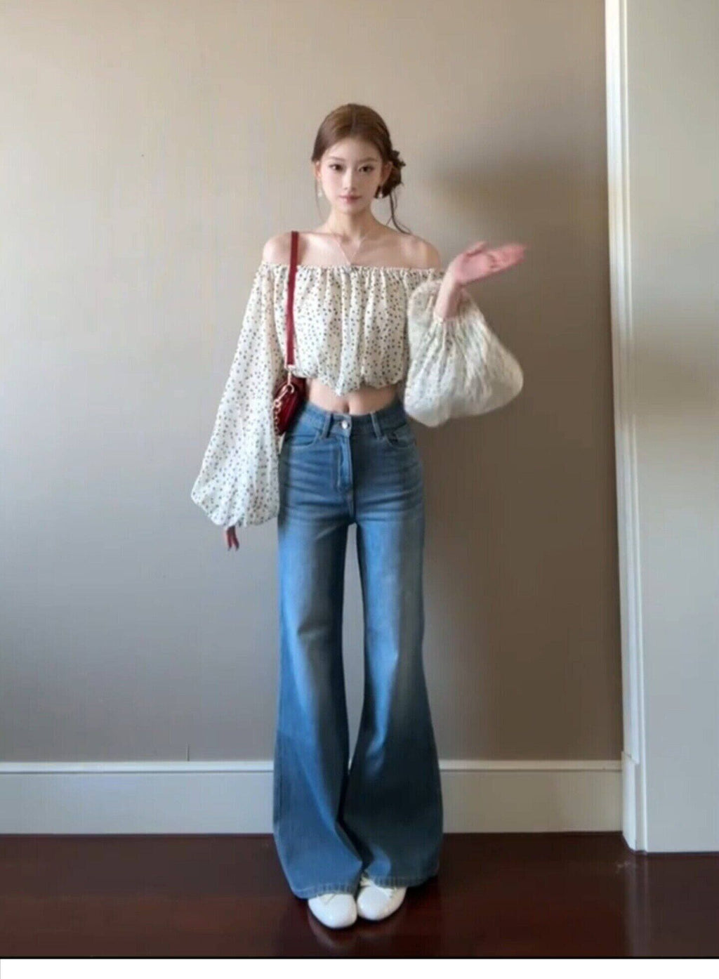 💕法式小資漂亮一字肩點點短款別緻上衣