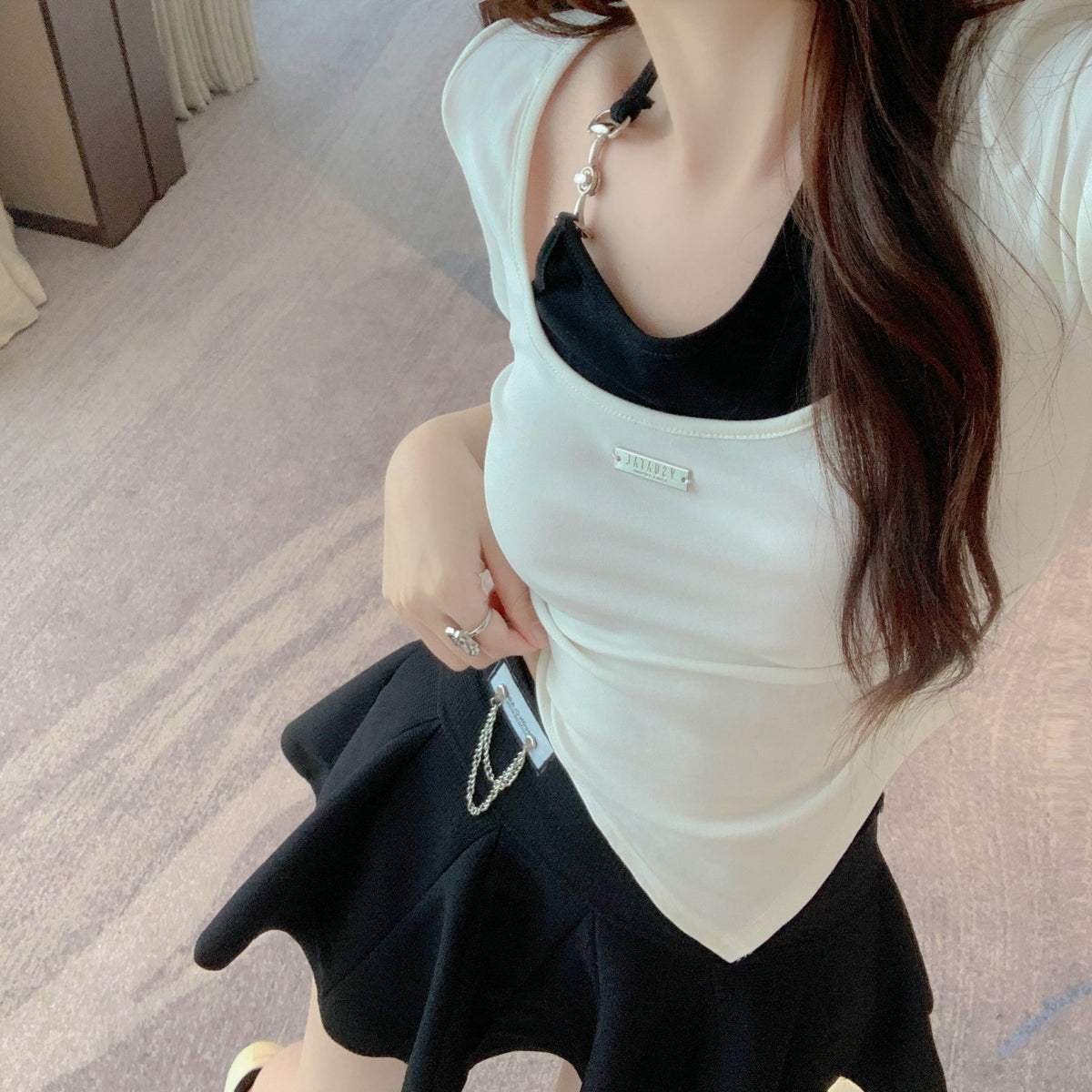 💕設計感掛脖假兩件不規則顯瘦上衣