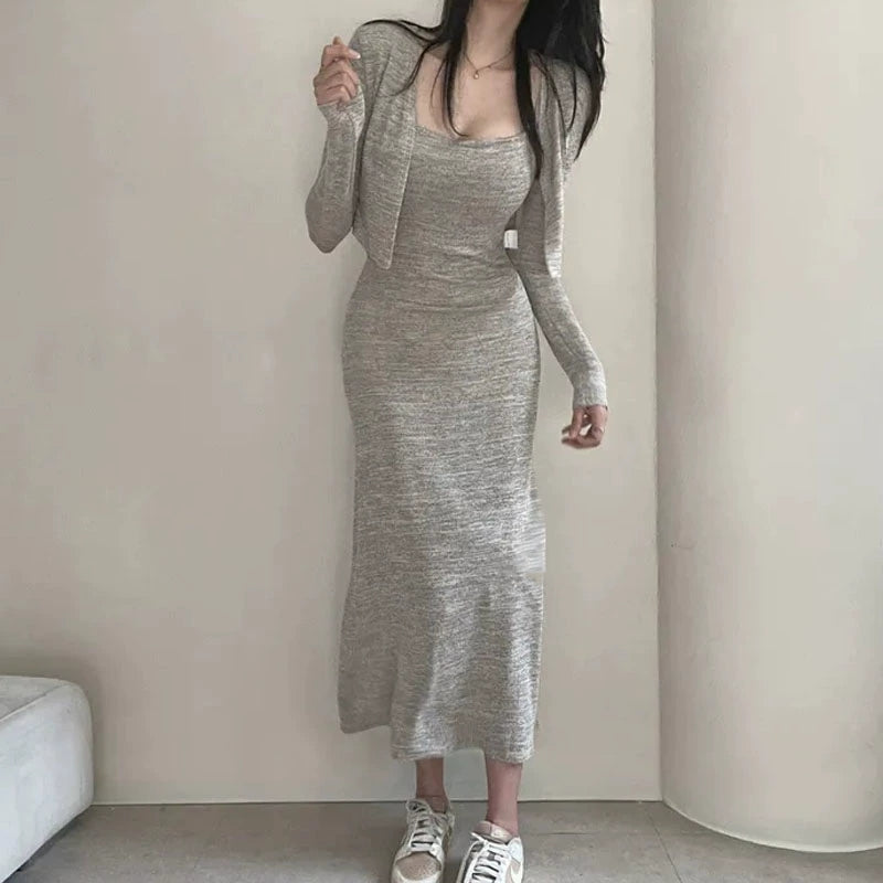 💕溫柔春秋高腰吊帶包臀連衣裙+薄款長袖兩件套