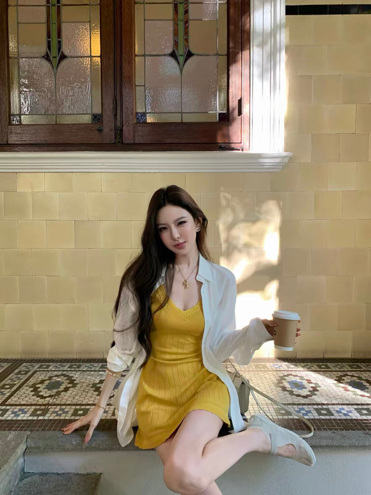 💕純欲氛圍感修身短款鏤空勾花V領連衣裙