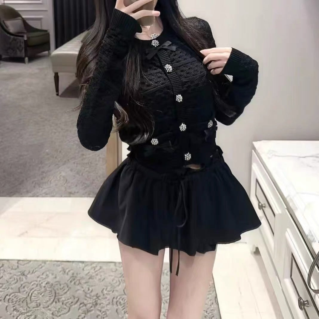 💕chic重工提花鏤空白色鑽扣長袖蝴蝶結上衣