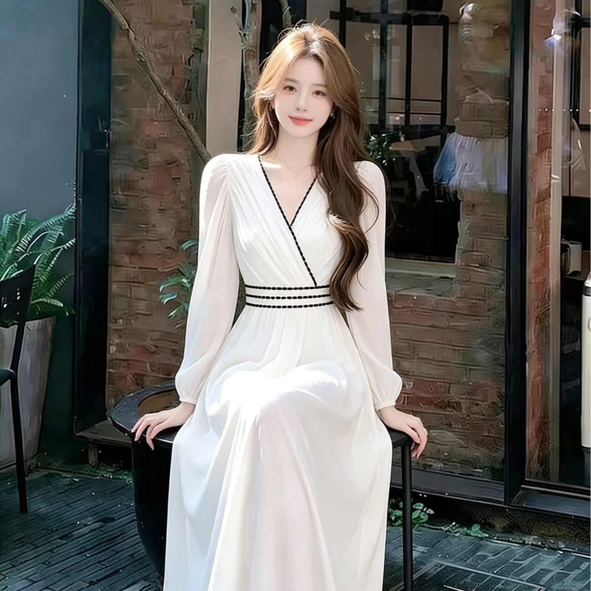 💕法式白色V領長款撞色黑邊收腰連衣裙