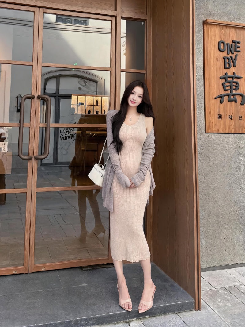 💕簡約百搭圓領吊帶收腰包臀連身裙+開衫