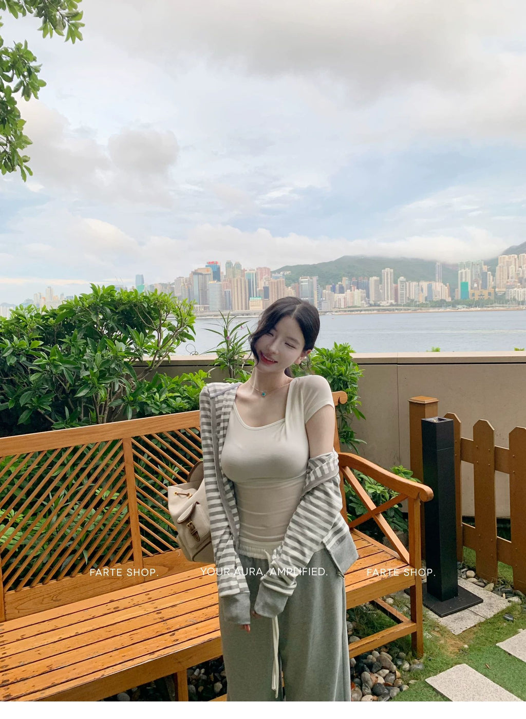 💕休閒百搭灰白條拼接短款薄外套