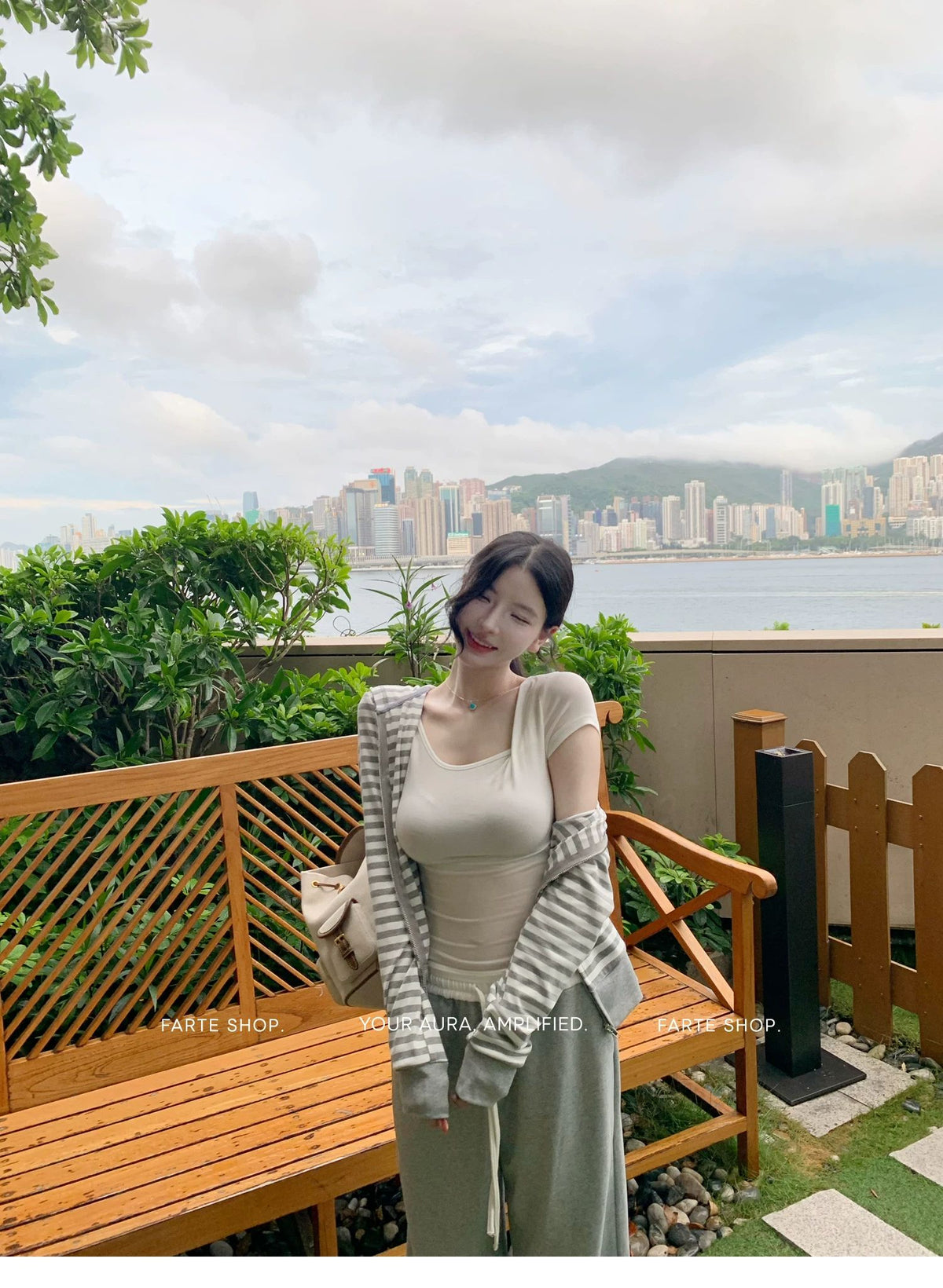 💕休閒百搭灰白條拼接短款薄外套