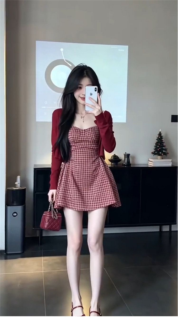 💕約會顯氣色紅白格紋吊帶連身裙兩件套