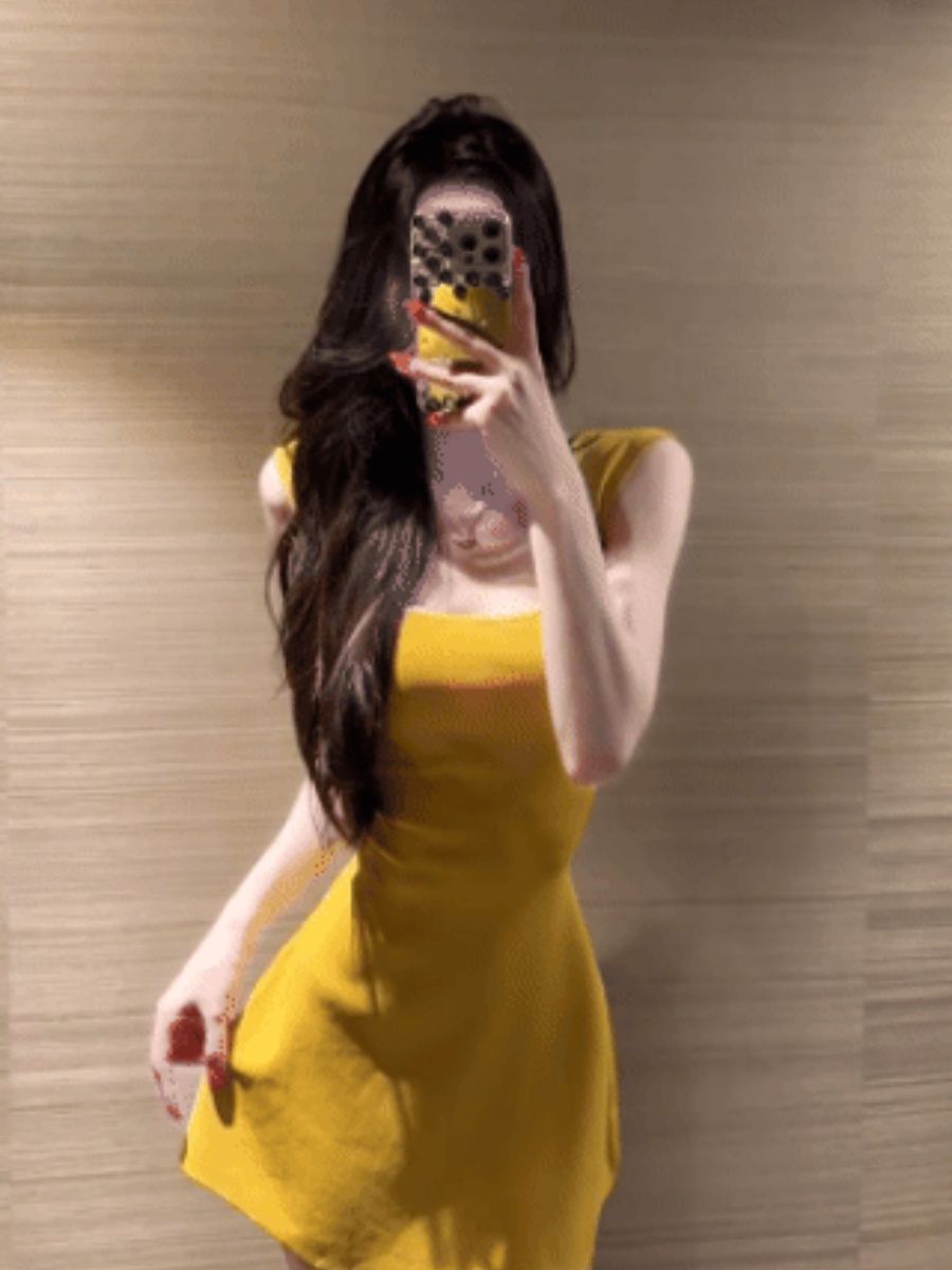 💕法式U領掐壓顯瘦甜美包臀短裙