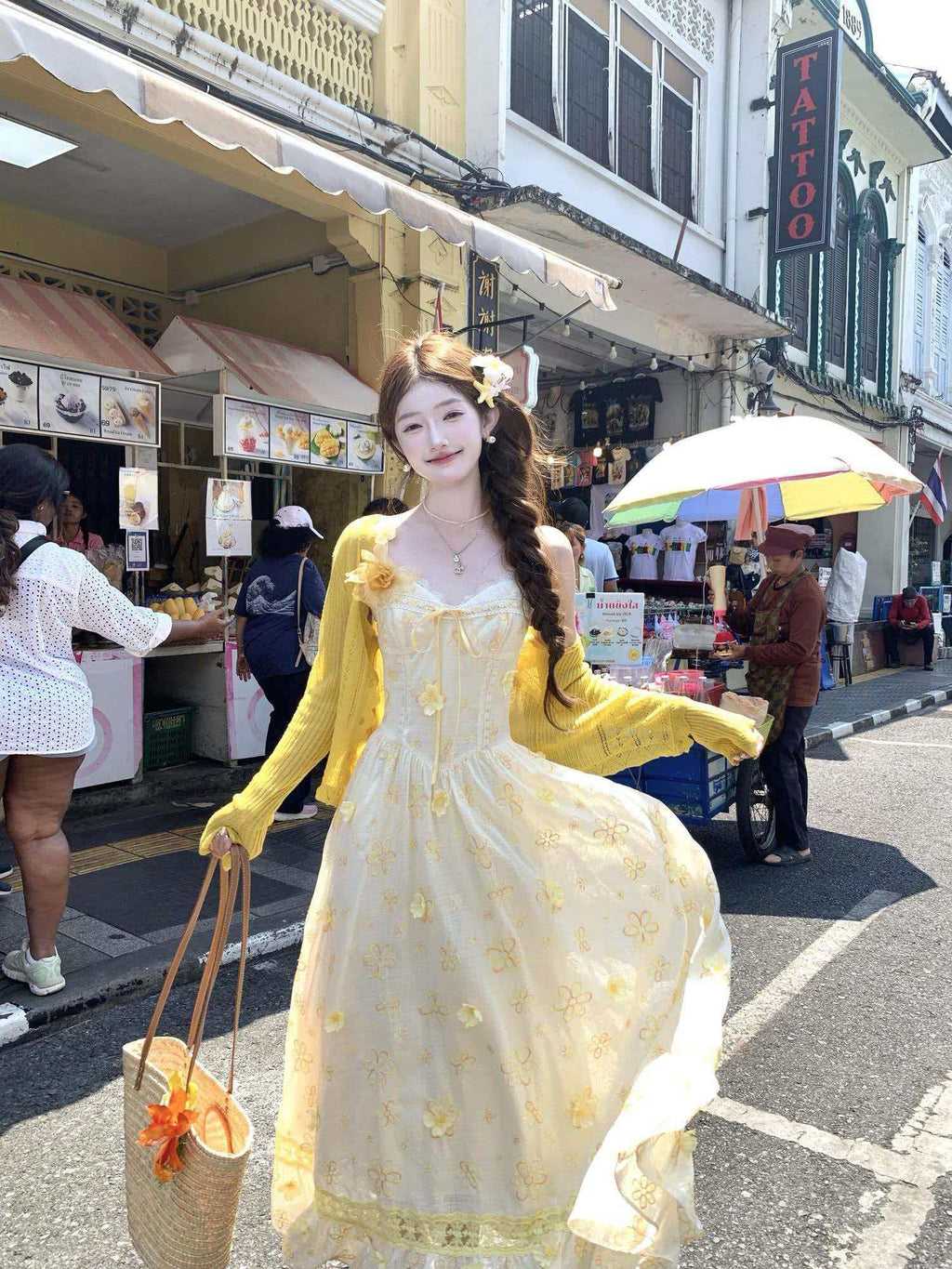 💕氛圍感度假花園黃色蕾絲吊帶碎花連衣裙+開衫