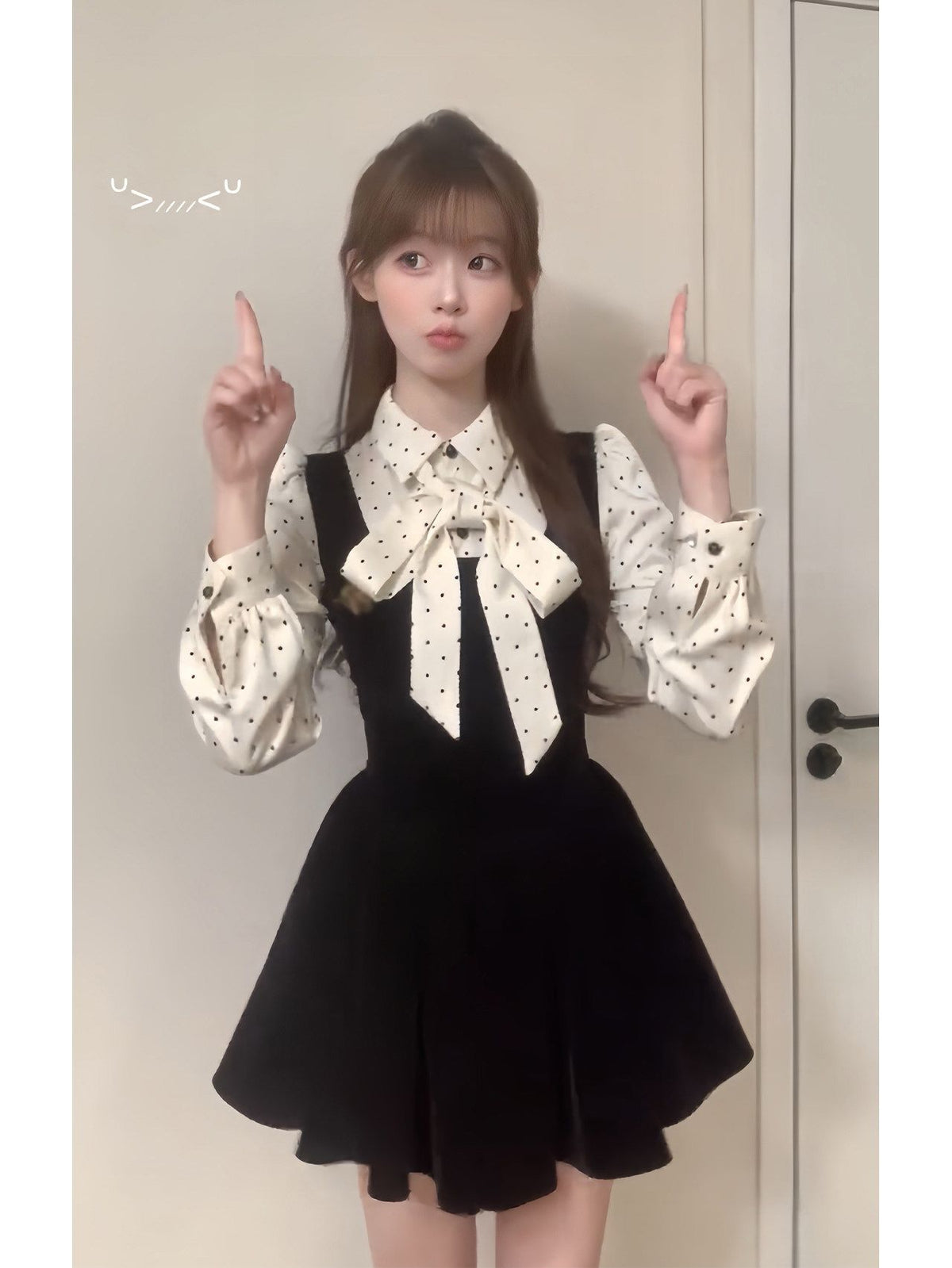 💕miu系富家千金絲絨點點收腰連衣裙