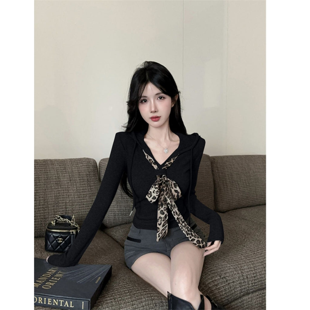 💕御姊V領豹紋領帶拼接打底連帽上衣