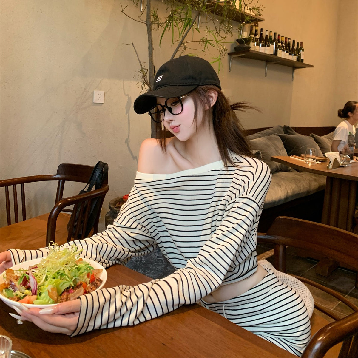 💕秋季斜肩收腰黑白條紋慵懶套裝