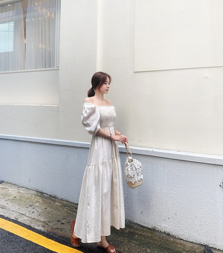 💕chic法式氣質方領露肩泡泡袖休閒度假長裙