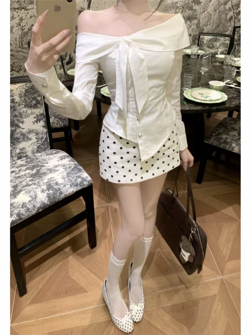 💕韓系一字肩扭結上衣配點點短裙兩件套