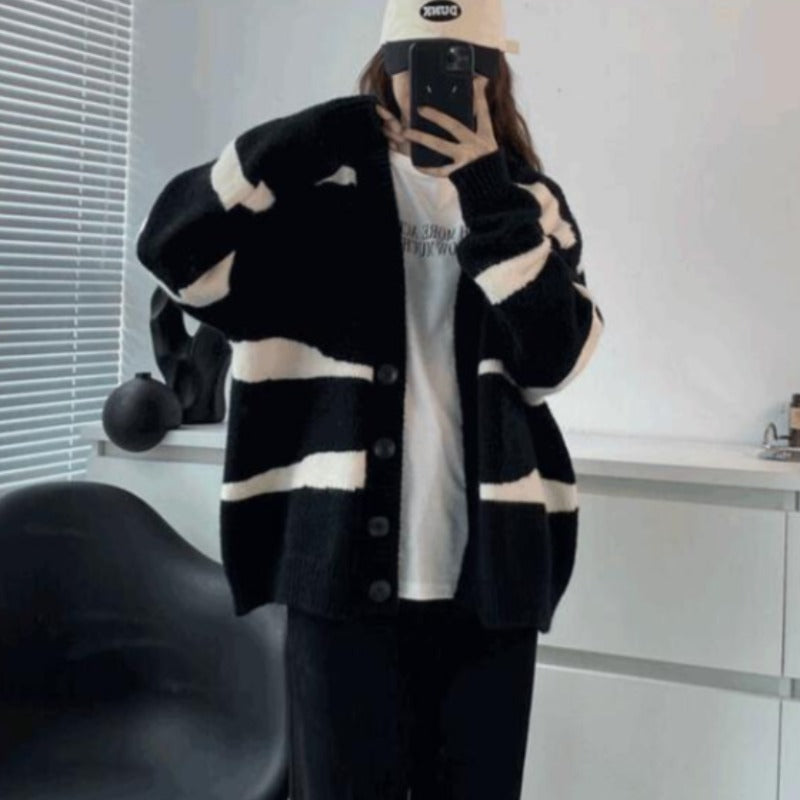 💕秋冬百搭慵懶黑白條紋奶甜毛衣外套