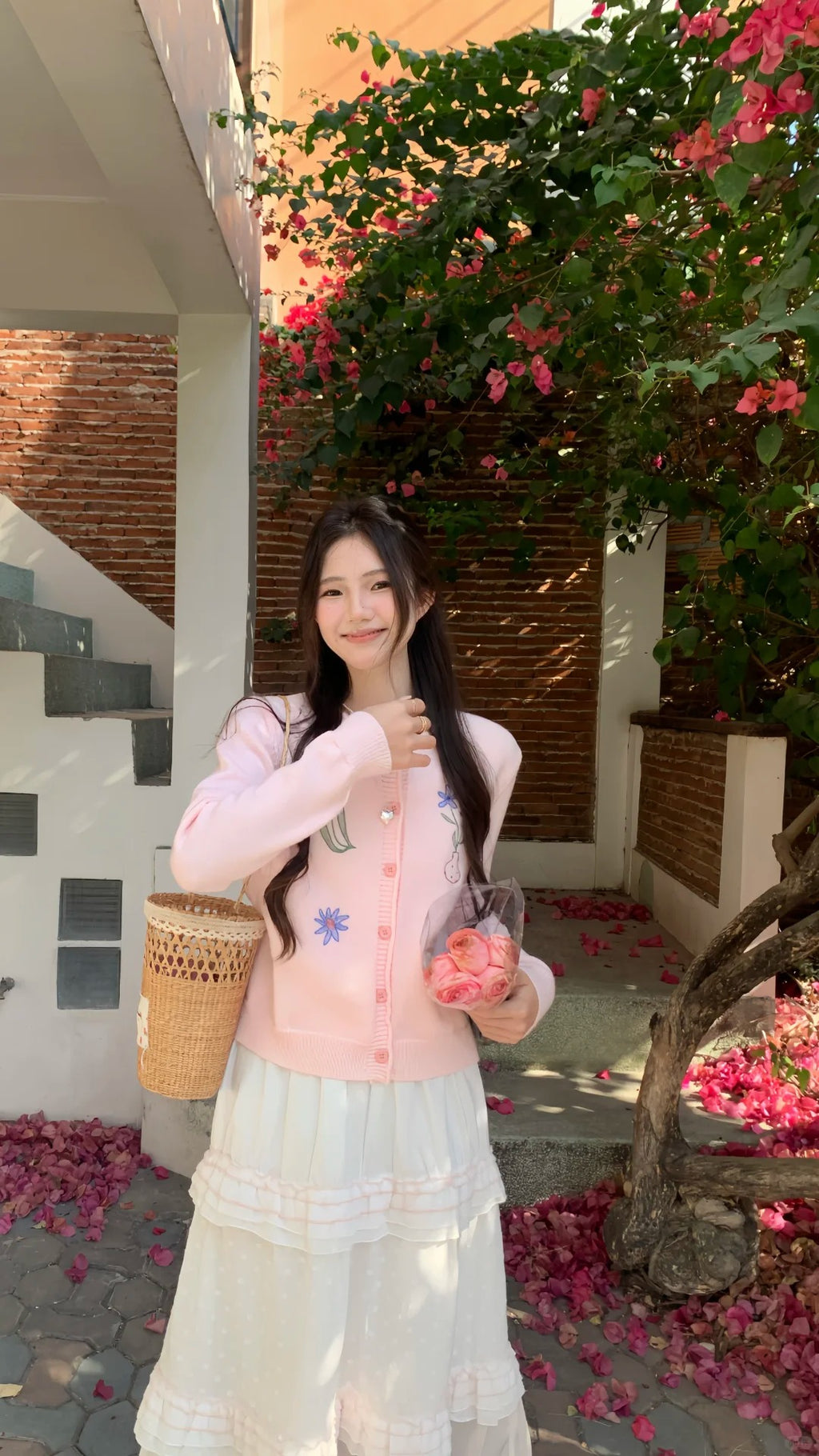 💕慵懶甜美粉色刺繡小花翻領針織開衫
