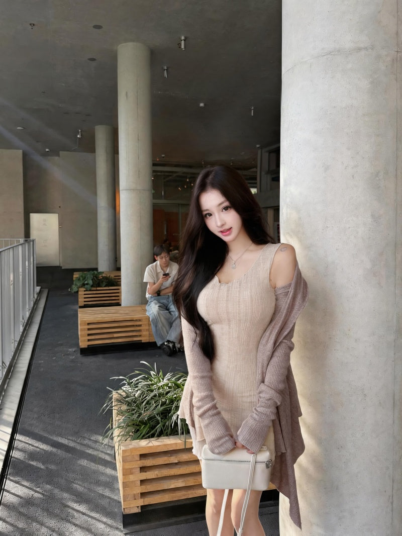 💕簡約百搭圓領吊帶收腰包臀連身裙+開衫