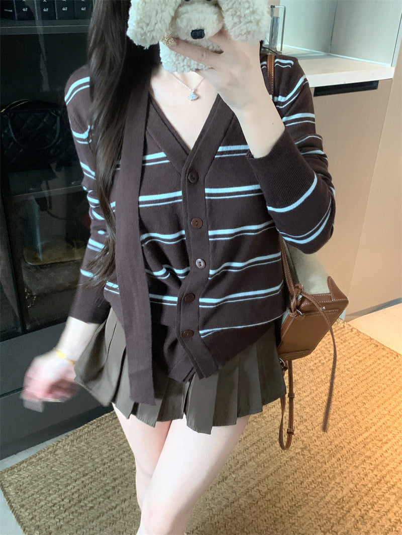 💕法式學院風復古條紋掛脖針織V領上衣