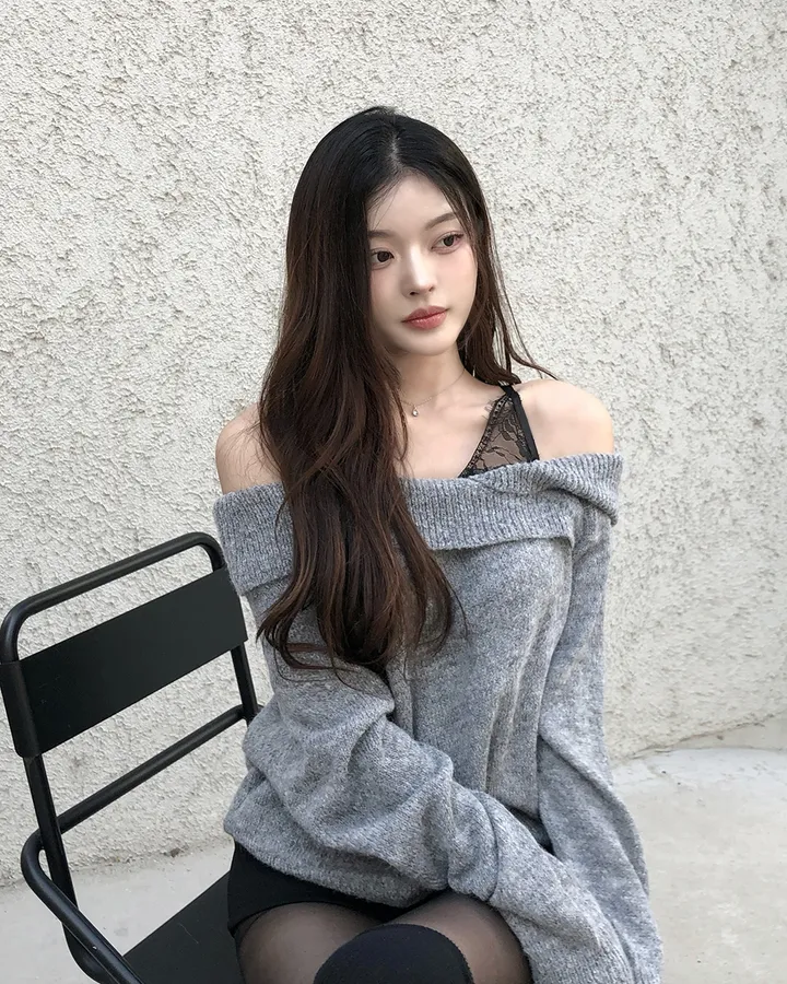 💕chic秋季假兩件蕾絲花邊打底一字肩針織上衣