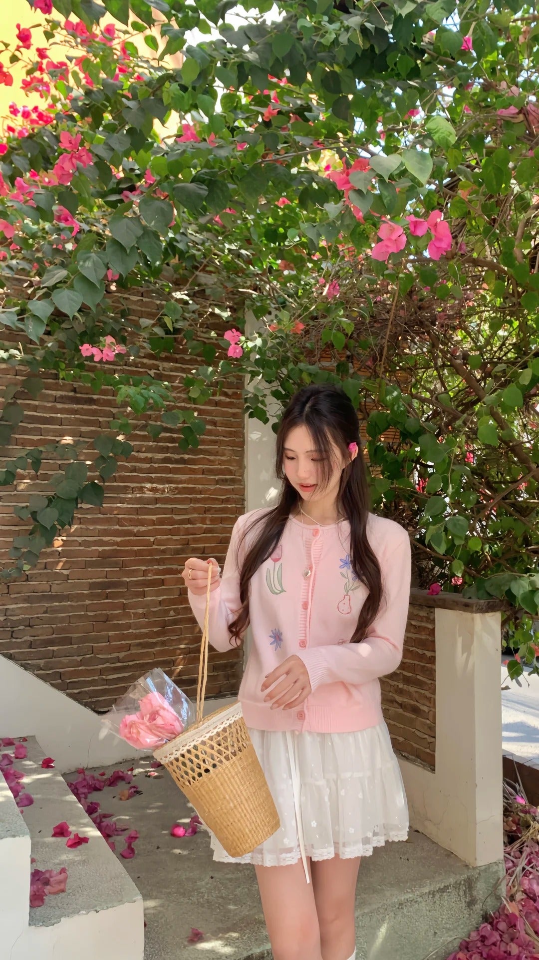 💕慵懶甜美粉色刺繡小花翻領針織開衫