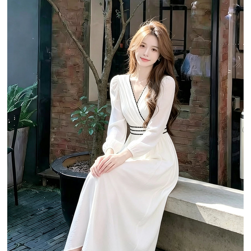 💕法式白色V領長款撞色黑邊收腰連衣裙