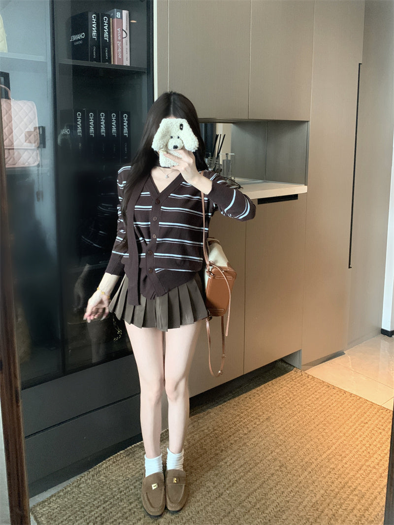 💕法式學院風復古條紋掛脖針織V領上衣
