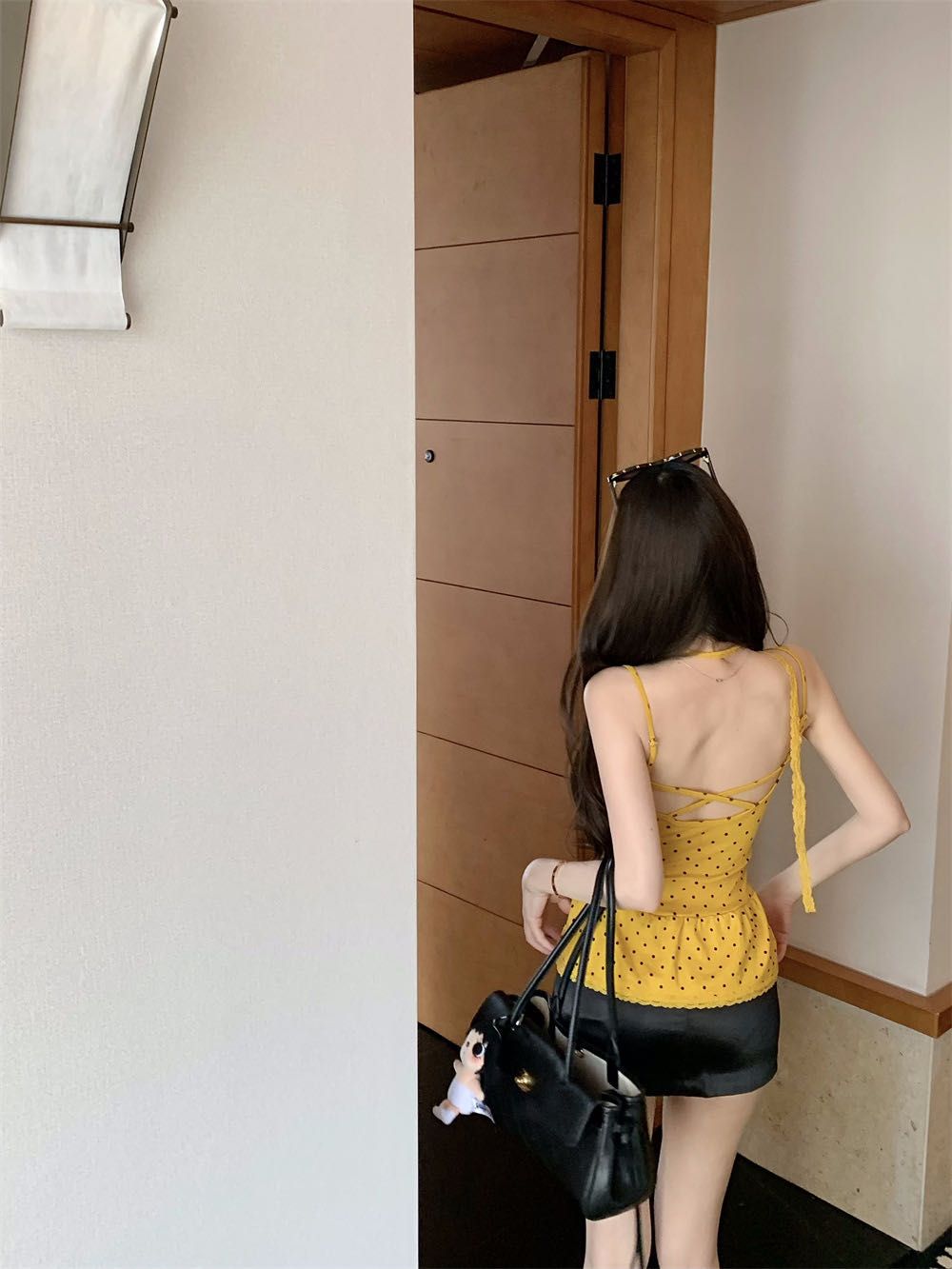 💕帶胸墊純欲交叉吊帶美背點點顯瘦修身上衣