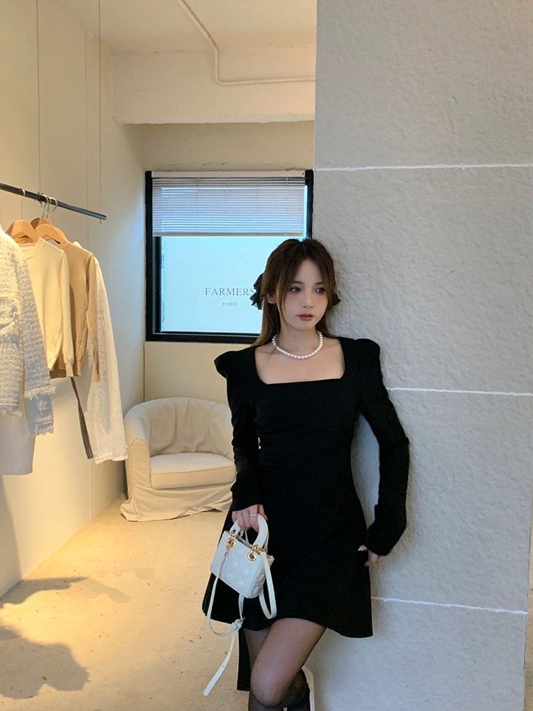 💕秋冬黑色赫本風方領小個子連衣裙
