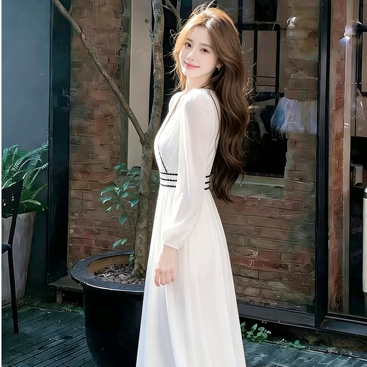 💕法式白色V領長款撞色黑邊收腰連衣裙