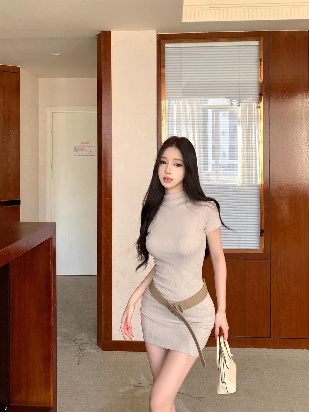 💕韓系法式高級感半高領短袖連衣裙