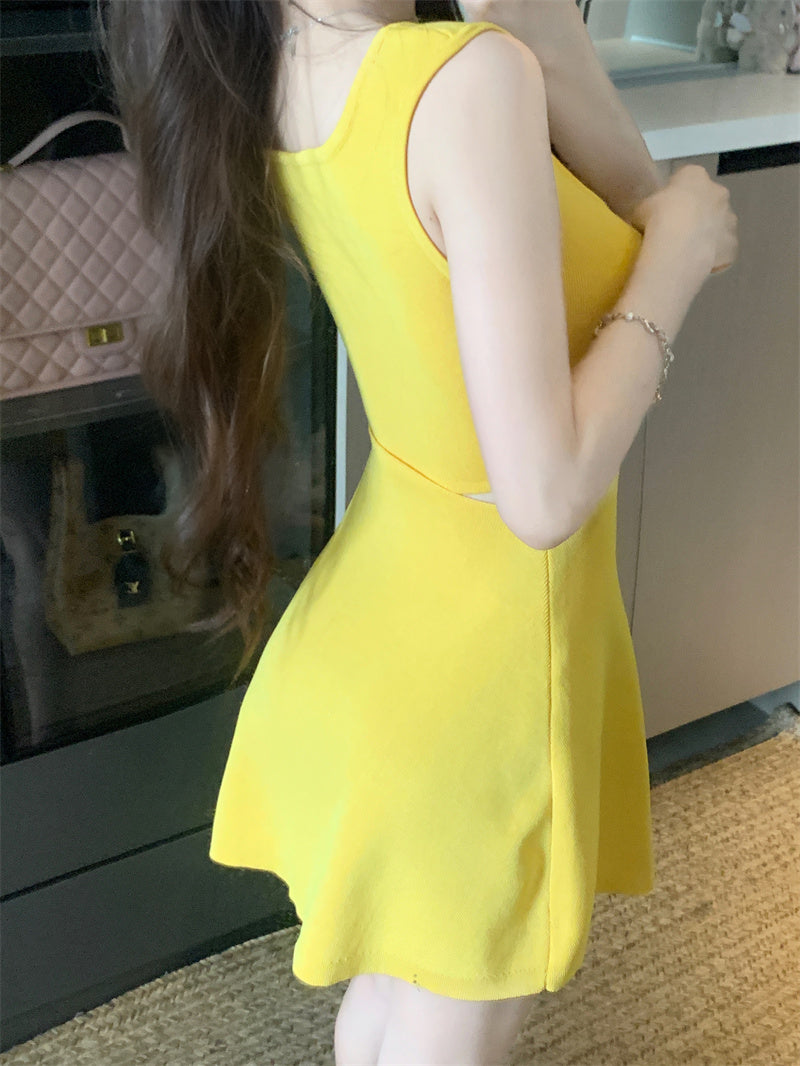 💕夏季法式方領針織連衣包臀短裙