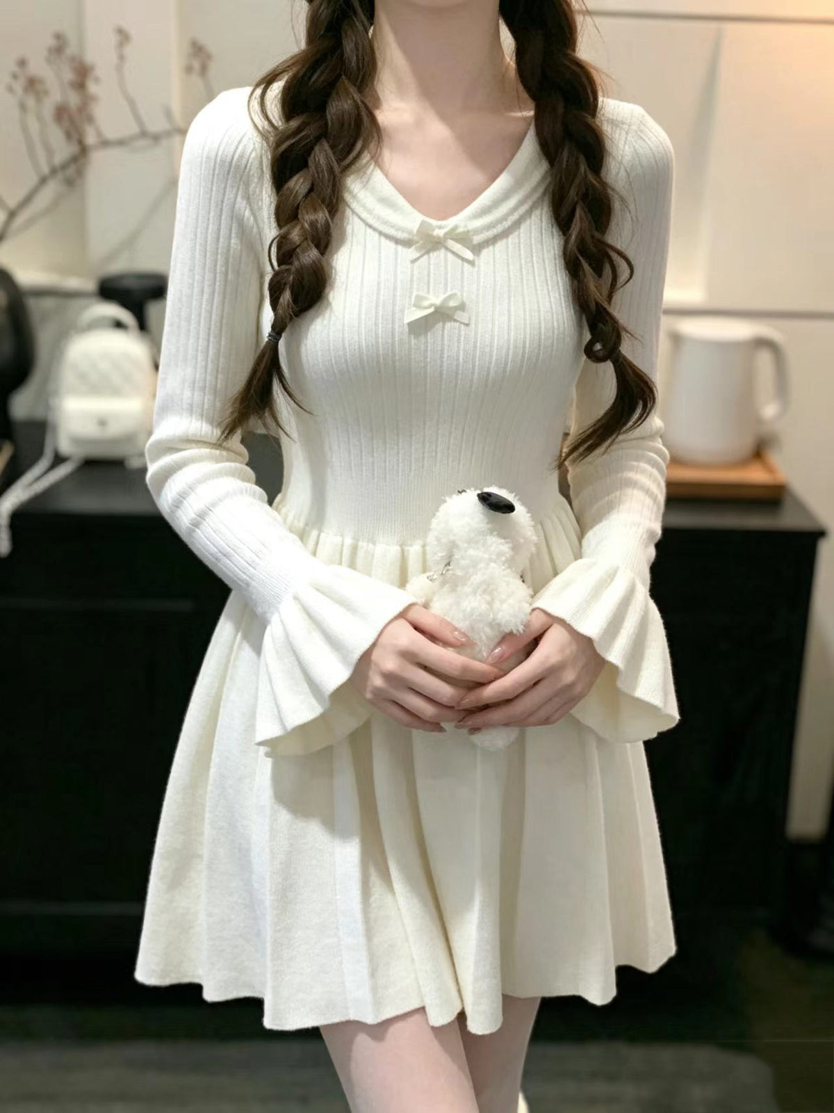 💕秋冬小個子甜美奶白V領針織連衣裙